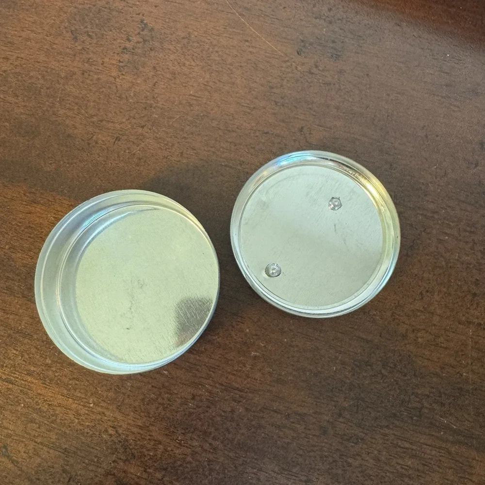N/A vintage lid